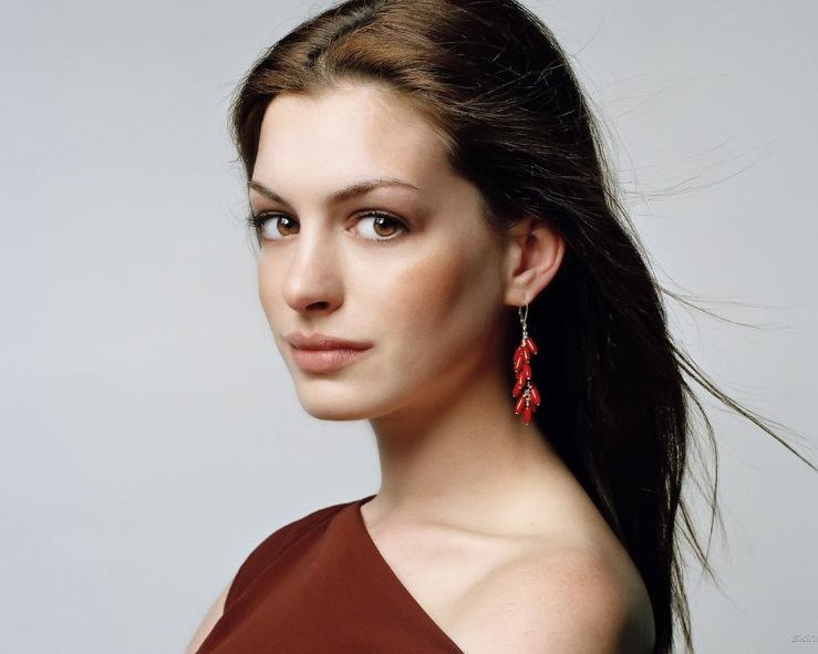 Anne_Hathaway_