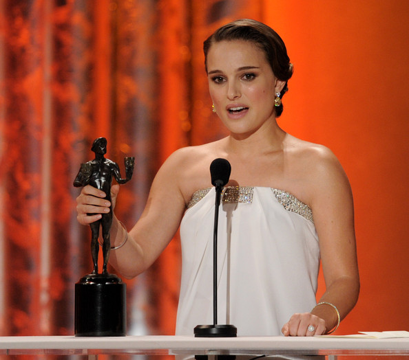 Natalie+Portman+17th+Annual+Screen+Actors+F0iOwWs-Km4l