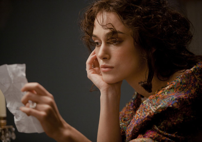 Keira-Knightley-in-Anna-Karenina-18
